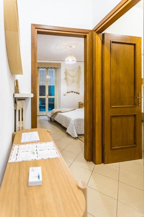 Lago Azzurro Apartment Varenna Eksteriør billede