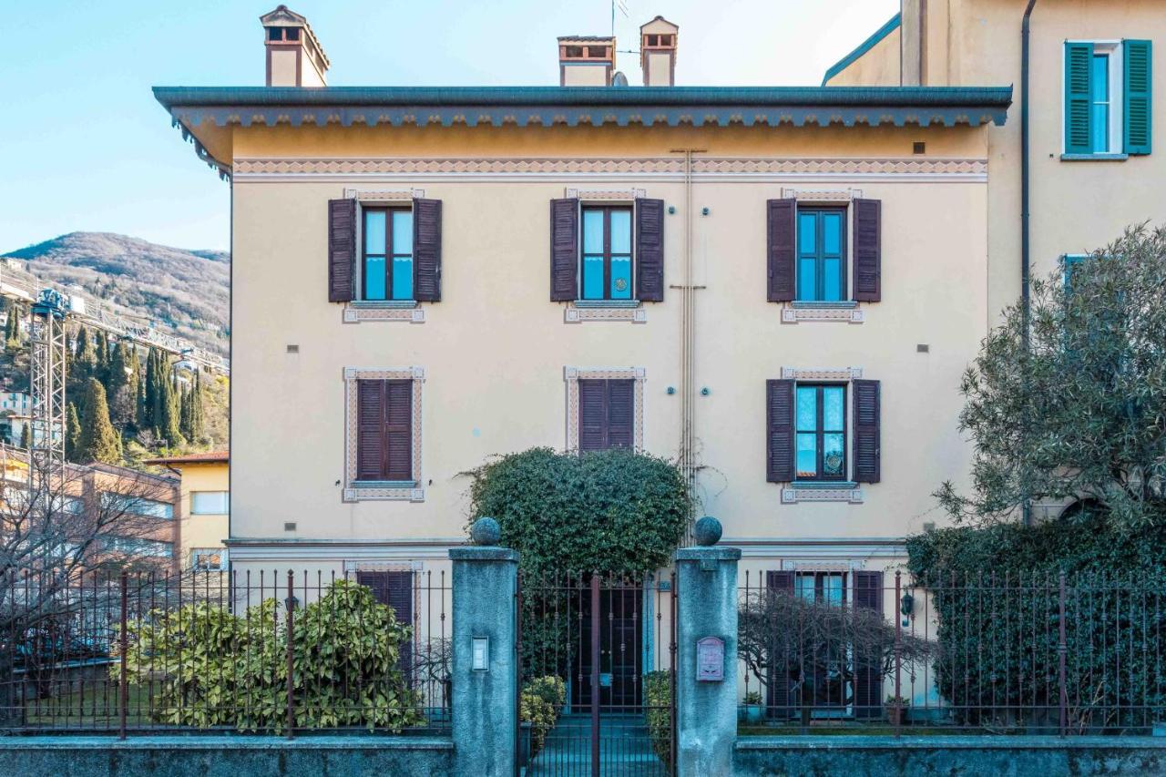 Lago Azzurro Apartment Varenna Eksteriør billede